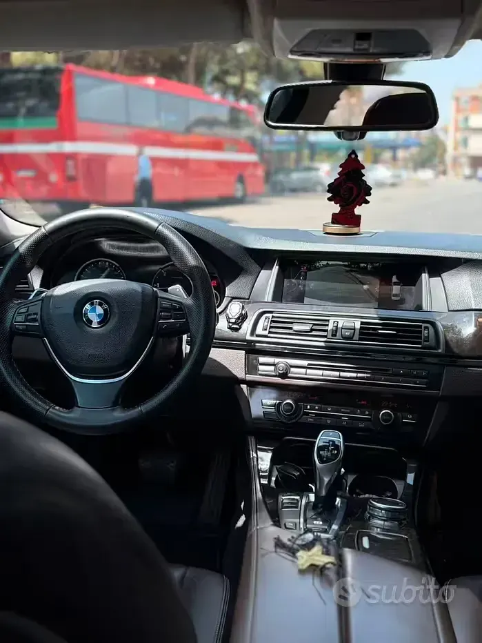 Usata BMW 525 Comfort Edition 218 CV (160 kW) 2015 Grigio Berlina