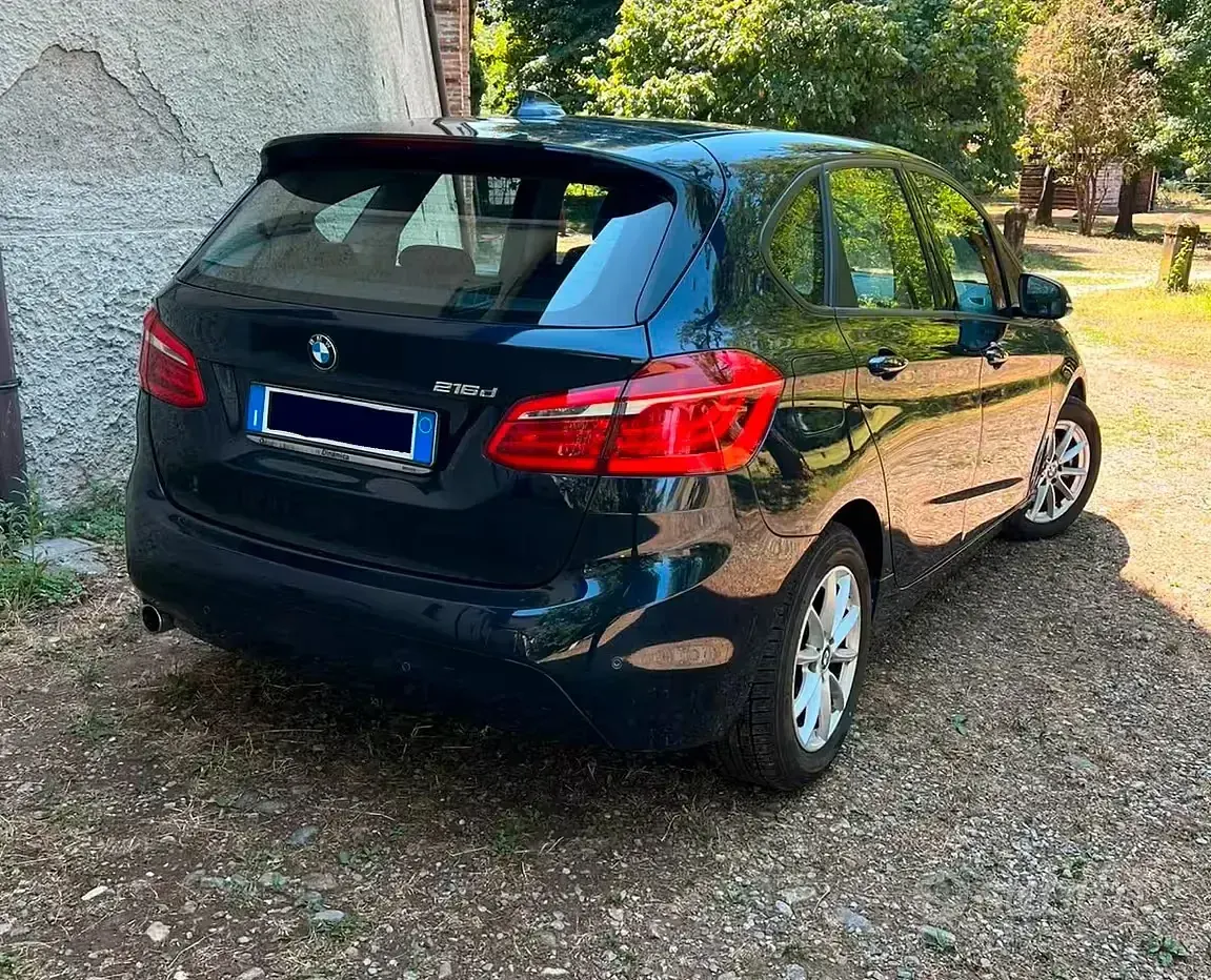 Usata BMW 216 Active Tourer Efficient Dynamics 116 CV (85 kW) 2017 Bluazzurro Monovolume