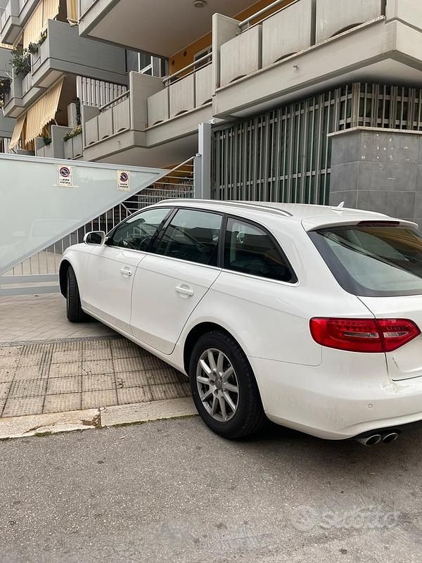 Usata Audi A4 177 CV (130 kW) 2014 Bianco Station wagon