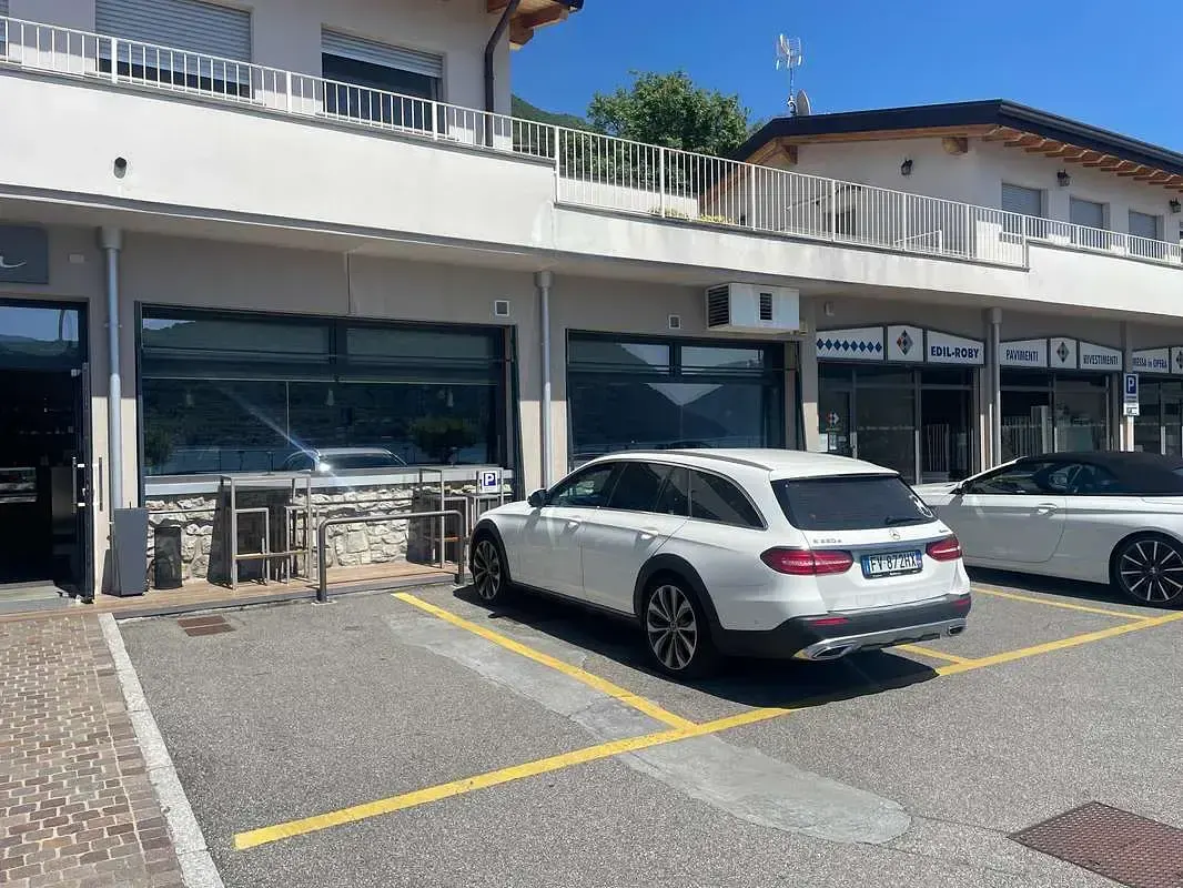 Usata Mercedes E220 All-Terrain 194 CV (142 kW) 2019 Bianco Station wagon