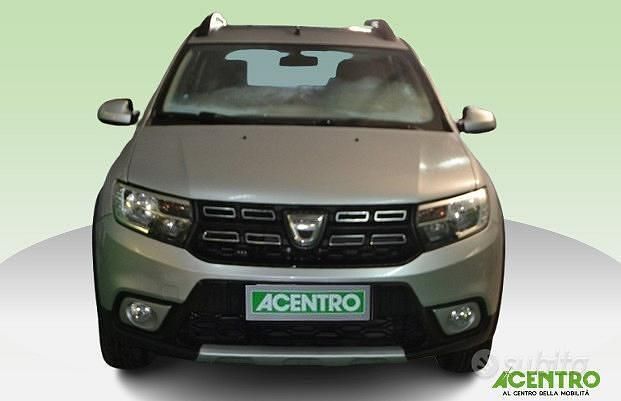 Usata Dacia Sandero Stepway 90 CV (66 kW) 2017 Grigio Monovolume