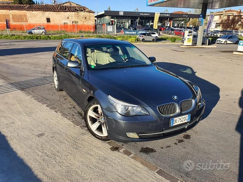 Usata BMW 530 235 CV (172 kW) 2009 Grigio Station wagon