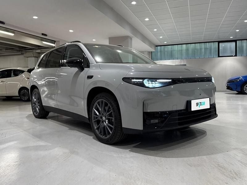 Usata Leapmotor C10 160 kW (218 CV) 2024 Grigio SUV