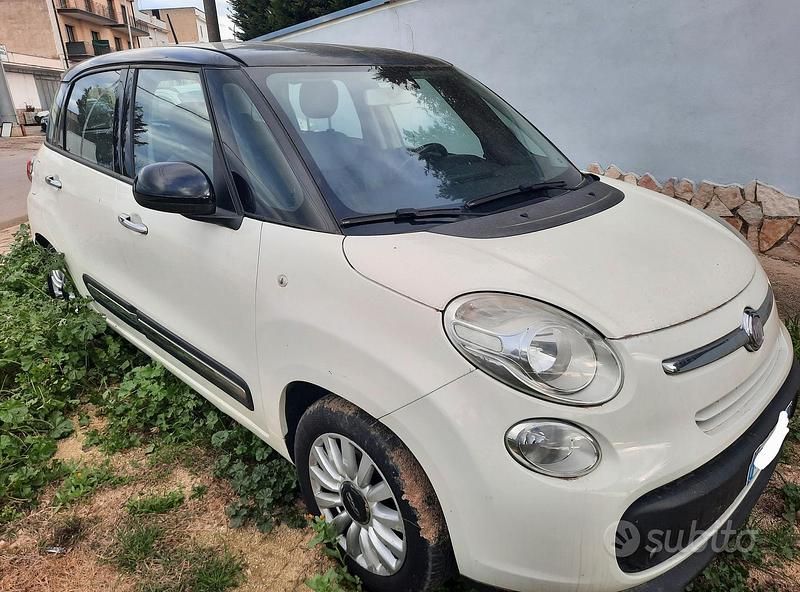 Usata Fiat 500L Lounge 95 CV (69 kW) 2016 Bianco Monovolume