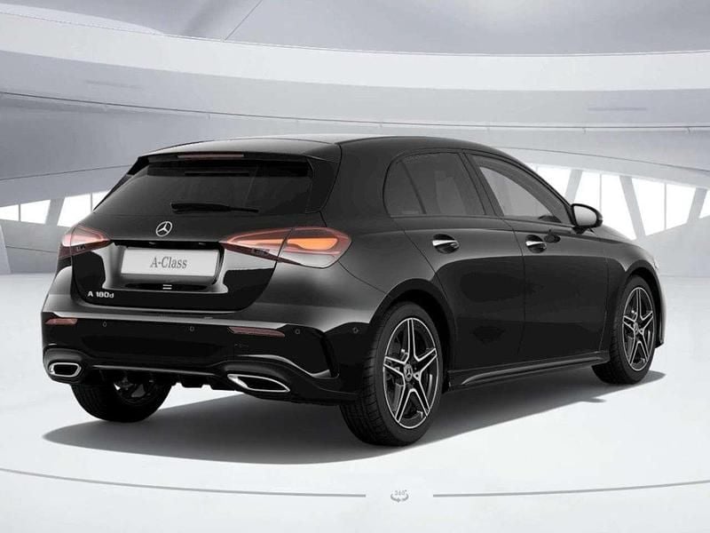 Neu Mercedes A180 116 PS (85 kW) 2026 Schwarz Limousine