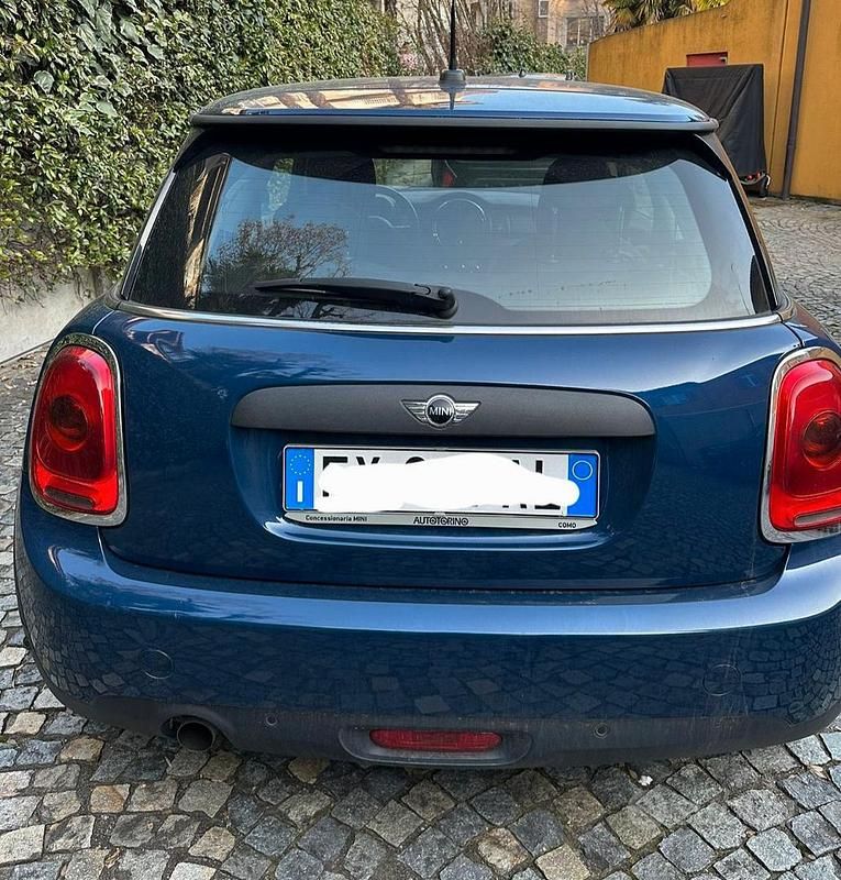 Usata Mini ONE 75 CV (55 kW) 2018 Blu Utilitaria
