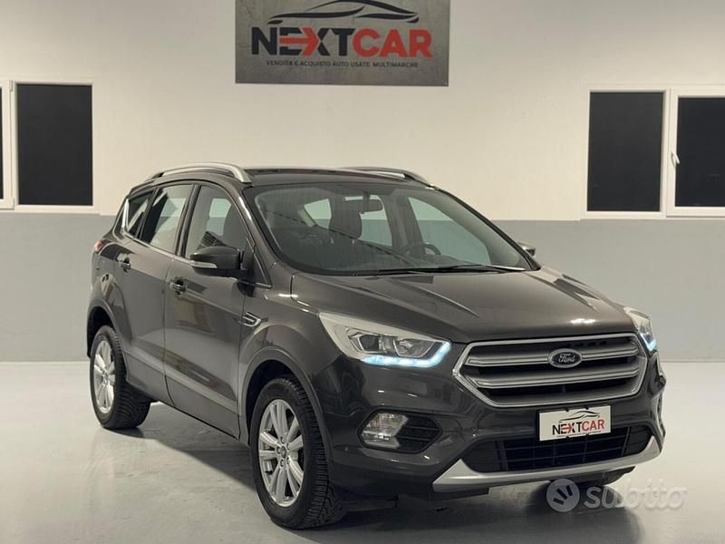 Usata Ford Kuga Business Edition 150 CV (110 kW) 2019 Grigio SUV