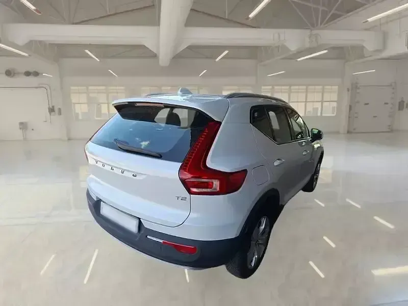 Usata Volvo XC40 Momentum 129 CV (94 kW) 2021 SUV
