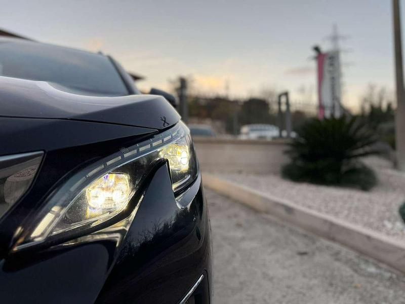 Usata Peugeot 3008 GT-line 120 CV (88 kW) 2017 Nero SUV