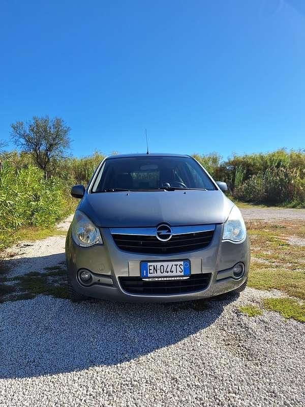 Usata 2013 Opel Agila Due volumi | 5800 € (Cara) - Immagine 1/4