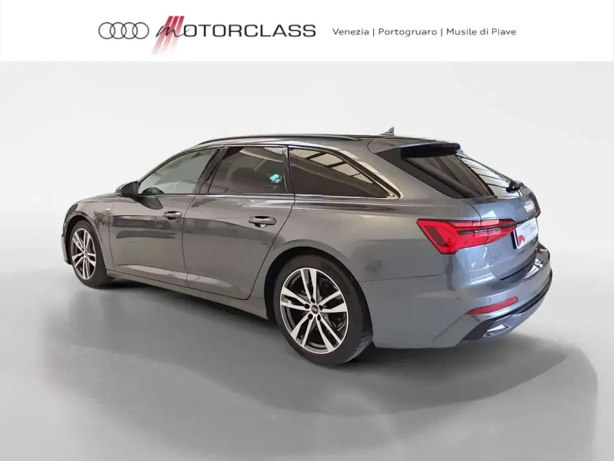Usata Audi A6 S-Line 204 CV (150 kW) 2024 Grigio Station wagon