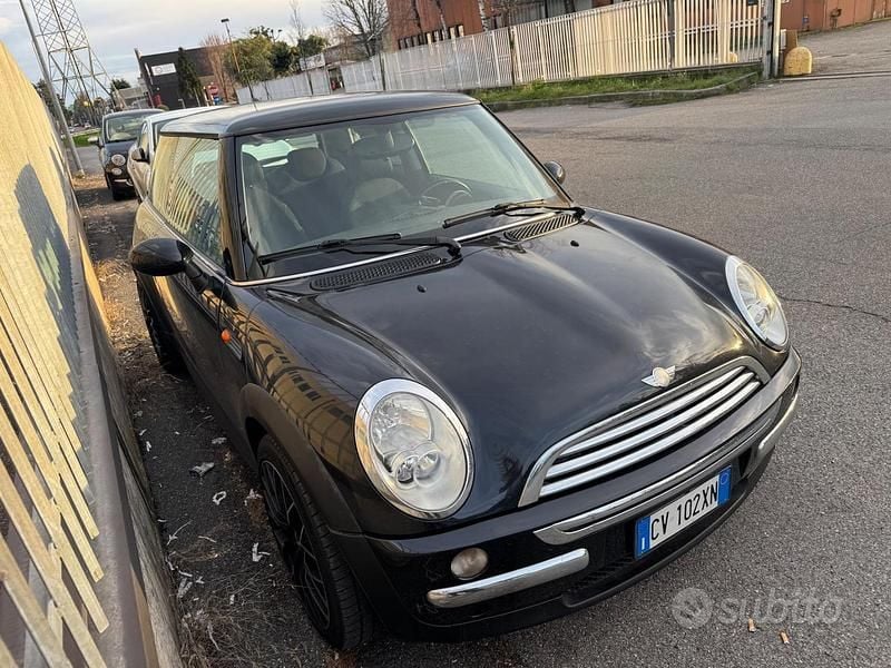Usata Mini One D 75 CV (55 kW) 2004 Nero Utilitaria
