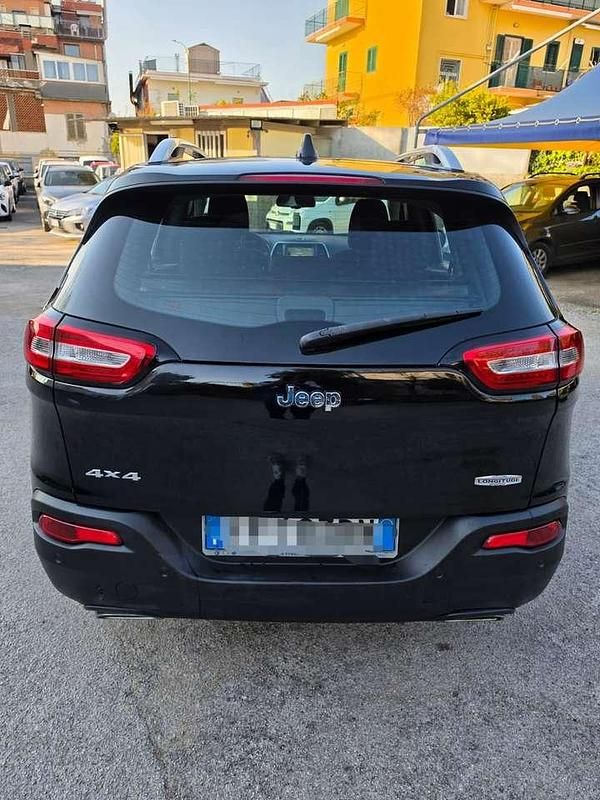 Usata Jeep Cherokee Longitude 185 CV (136 kW) 2018 Nero SUV