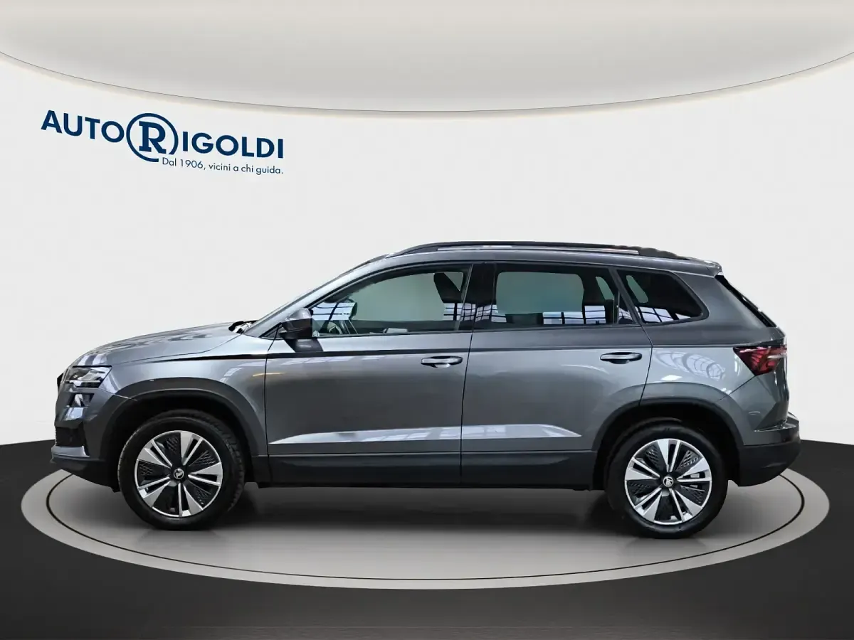 Usata Skoda Karoq Executive 150 CV (110 kW) 2022 Grigio graphite metallizzato SUV