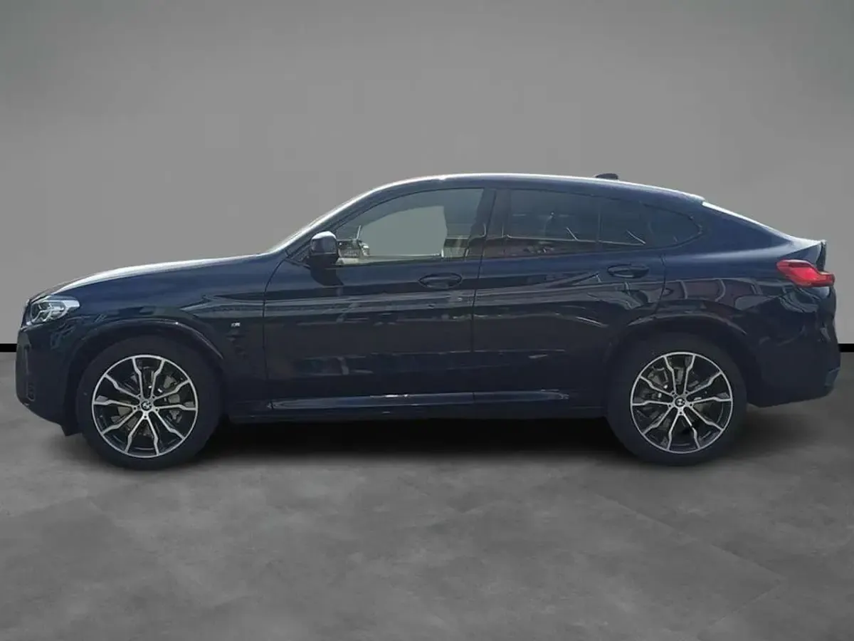 Nuova BMW X4 245 CV (180 kW) 2026 Tanzanite blue metallizzato SUV