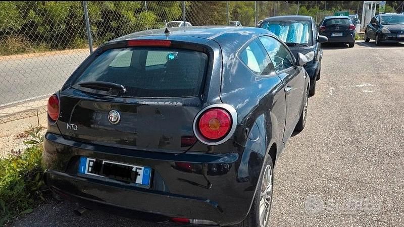 Usata Alfa Romeo MiTo 70 CV (51 kW) 2014 Nero Utilitaria