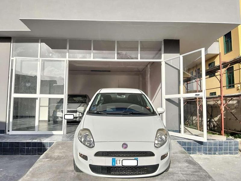 Usata Fiat Punto Evo 77 CV (56 kW) 2014 Bianco Utilitaria