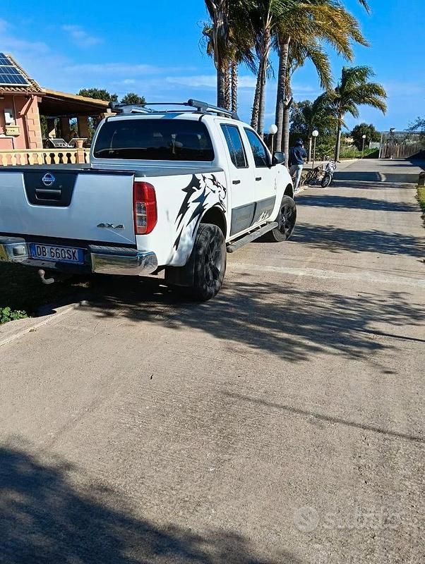 Usata Nissan Navara 2007 Bianco Pick-up