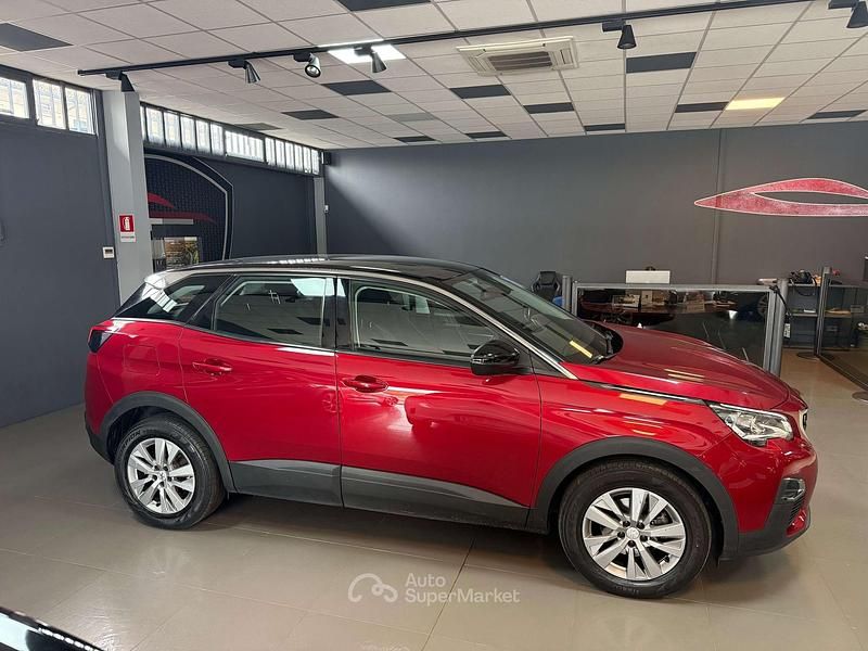 Usata Peugeot 3008 Allure 131 CV (96 kW) 2018 Rosso SUV