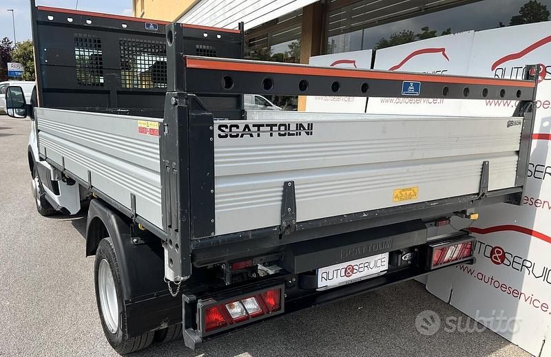 Usata Ford Transit Trend 131 CV (96 kW) 2023 Bianco Cabrio
