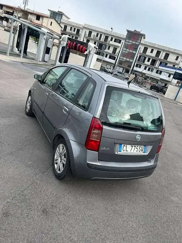 Usata Fiat Idea Active 95 CV (69 kW) 2004 Monovolume