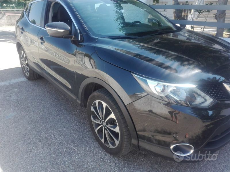 Nero Usata 2014 Nissan Qashqai SUV | 9300 € (Buon prezzo) - Immagine 1/2