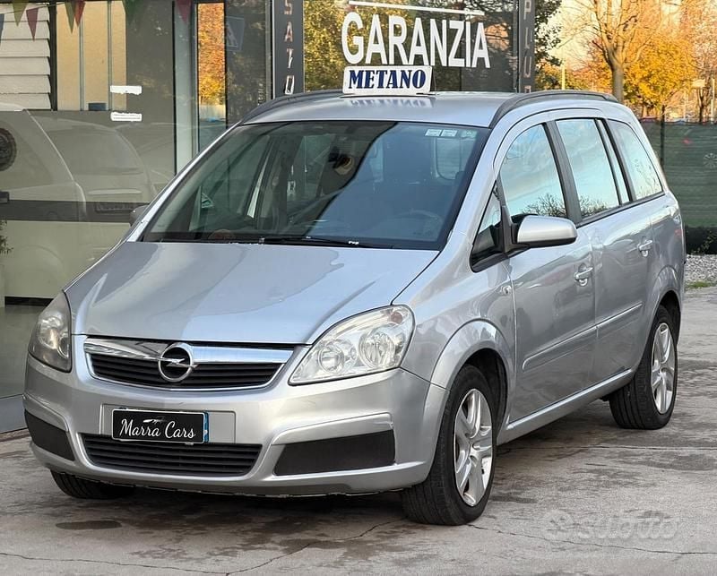 Usata Opel Zafira 129 CV (94 kW) 2007 Grigio Monovolume
