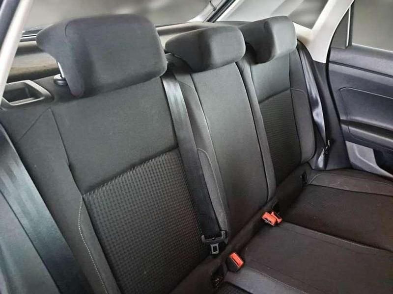 Usata 2020 VW Polo Comfortline Tre volumi | 11.500 € (Ottimo prezzo) - Immagine 1/4