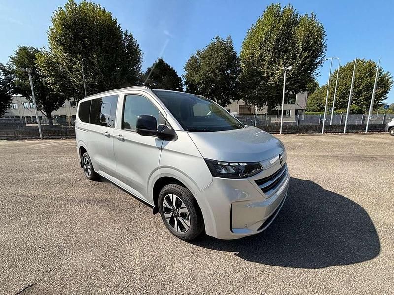 Light grey metallizzato Nuova 2025 VW T6.1 Life Furgone | 47.657 € (Buon prezzo) - Immagine 1/4