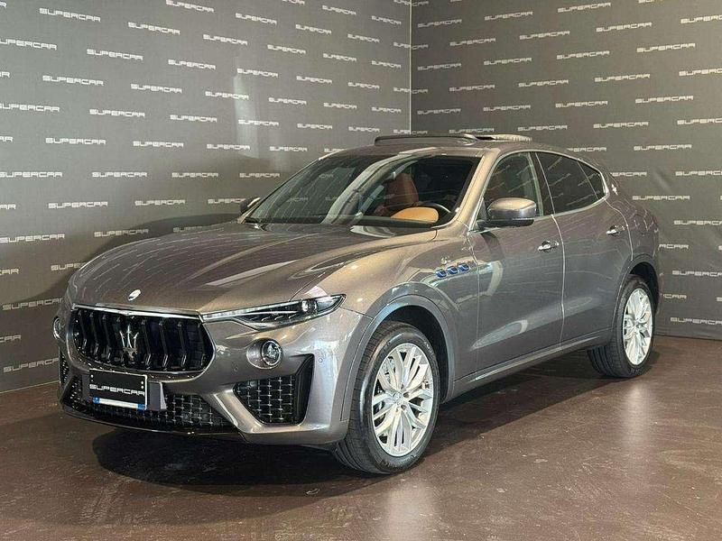 Grigio scuro Usata 2022 Maserati Levante GT SUV | 59.500 € (Molto cara) - Immagine 1/4