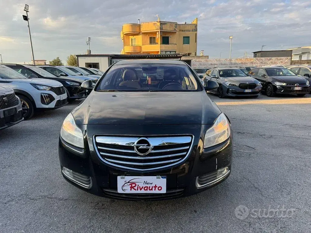Usata Opel Insignia 131 CV (96 kW) 2011 Nero Berlina