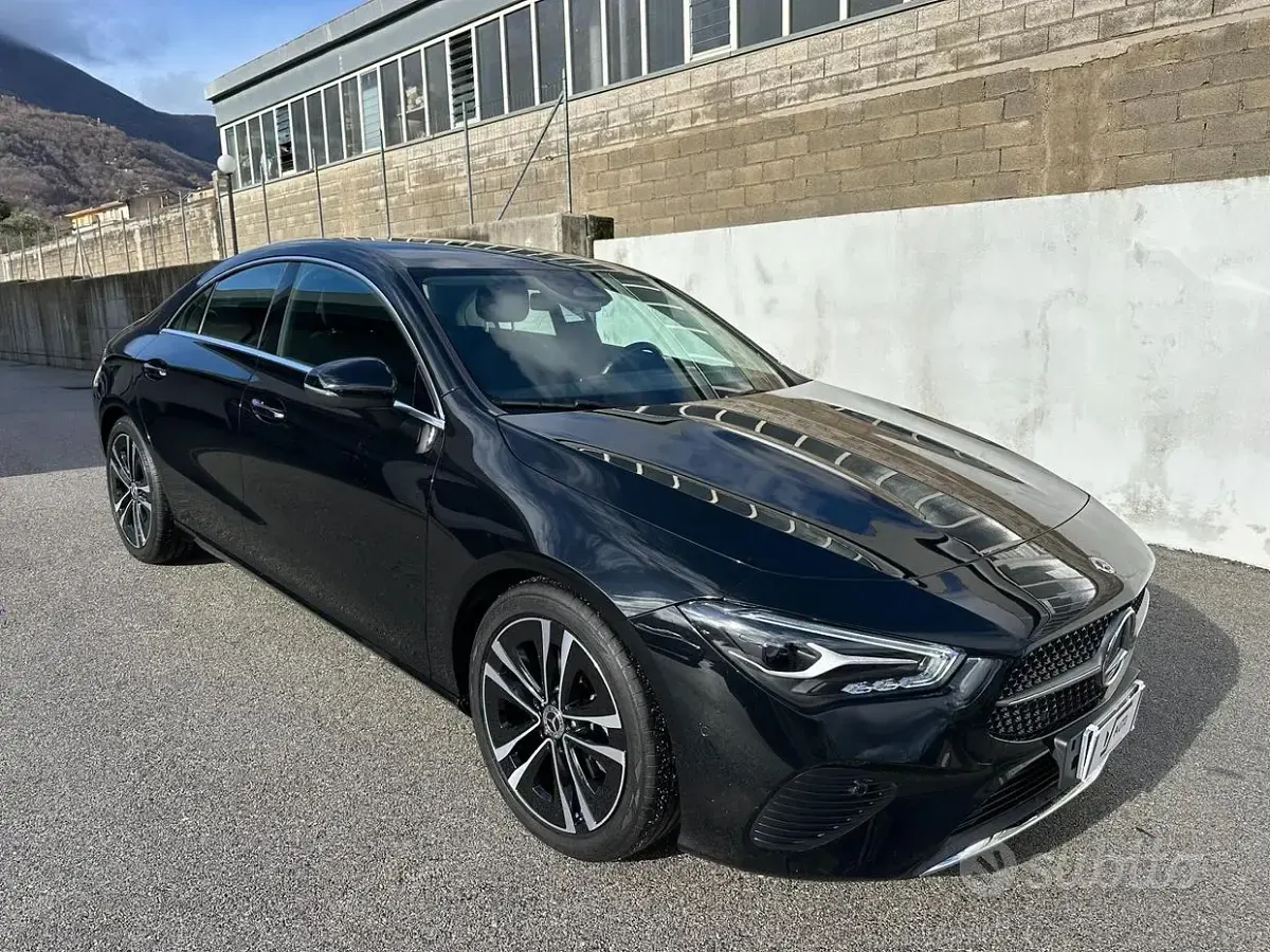 Usata Mercedes CLA200 Advanced 150 CV (110 kW) 2023 Nero cosmo Coupé