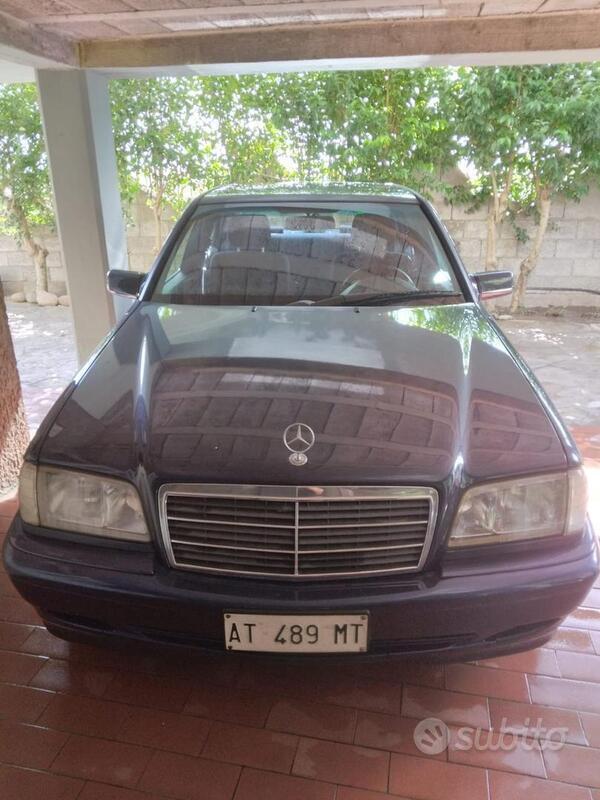 Usato 1997 Mercedes 200 2.0 Benzin (3.000 €)