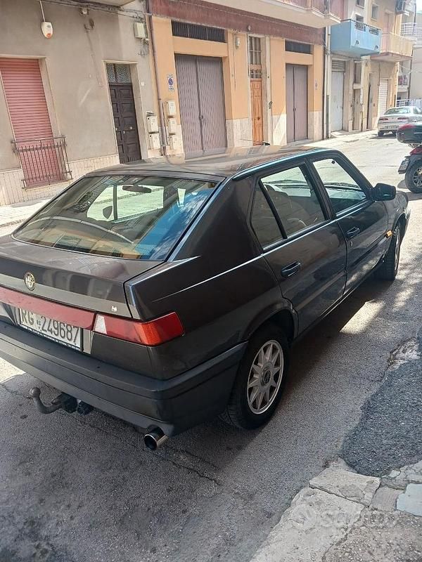 Usata Alfa Romeo 33 90 CV (66 kW) 1990 Berlina