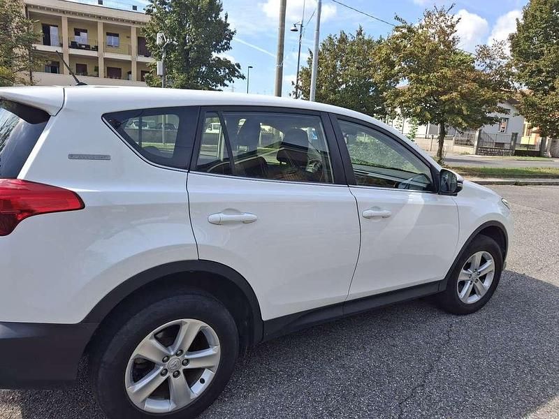 Usata Toyota RAV4 Style 124 CV (91 kW) 2014 SUV
