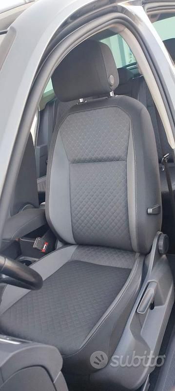 Usata VW Tiguan R-line 116 CV (85 kW) 2019 Grigio SUV