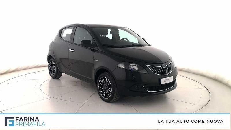 Usata Lancia Ypsilon S 69 CV (50 kW) 2024 Nero Utilitaria