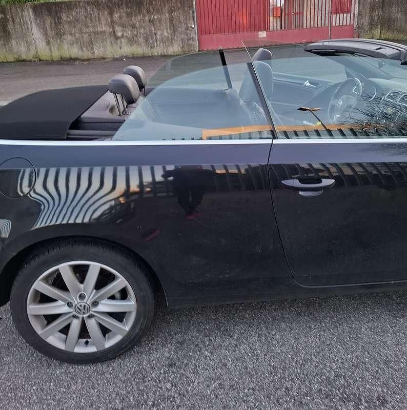 Usata VW Golf 140 CV (102 kW) 2011 Nero Cabrio