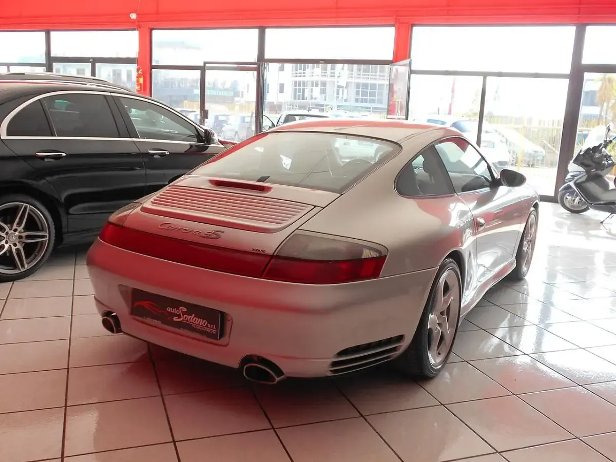 Usata Porsche 911 Carrera 4S 320 CV (235 kW) 2004 Grigio Coupé
