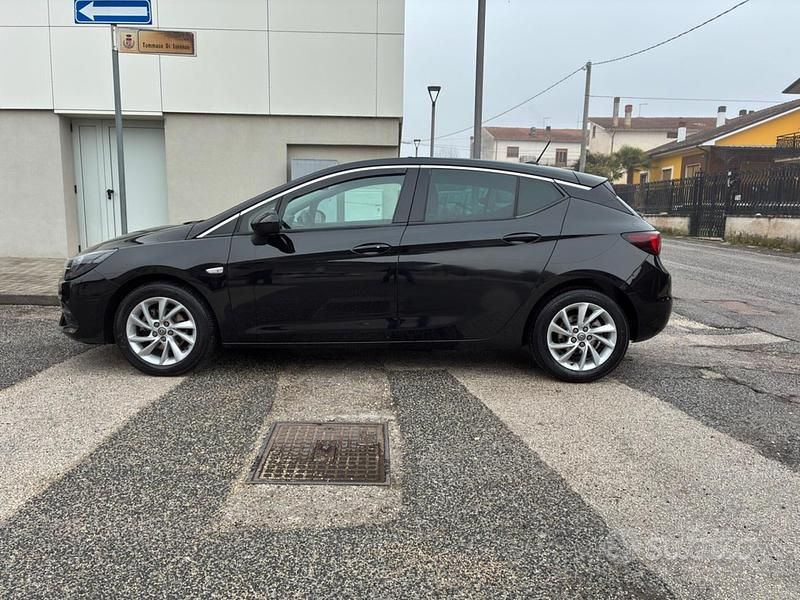 Usata Opel Astra Business 122 CV (89 kW) 2021 Nero Berlina