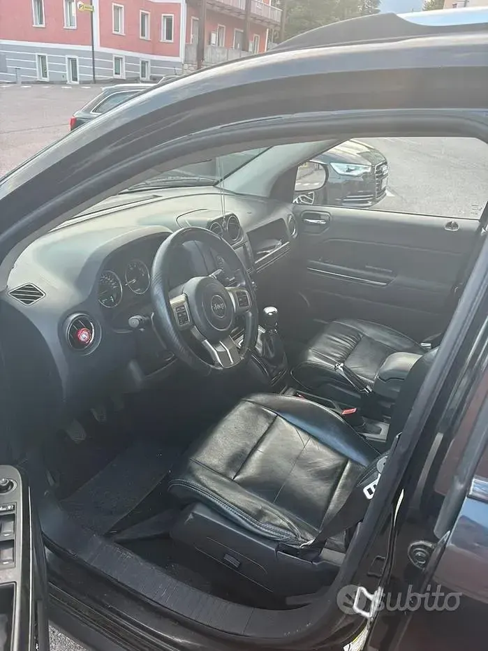 Usata Jeep Compass Limited 163 CV (119 kW) 2011 Nero SUV