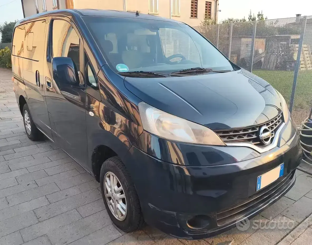 Usata Nissan Evalia 110 CV (80 kW) 2013 Bluazzurro Monovolume