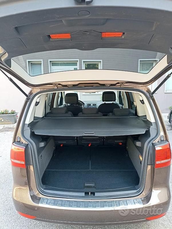 Usata VW Touran 140 CV (102 kW) 2015 Marrone Monovolume