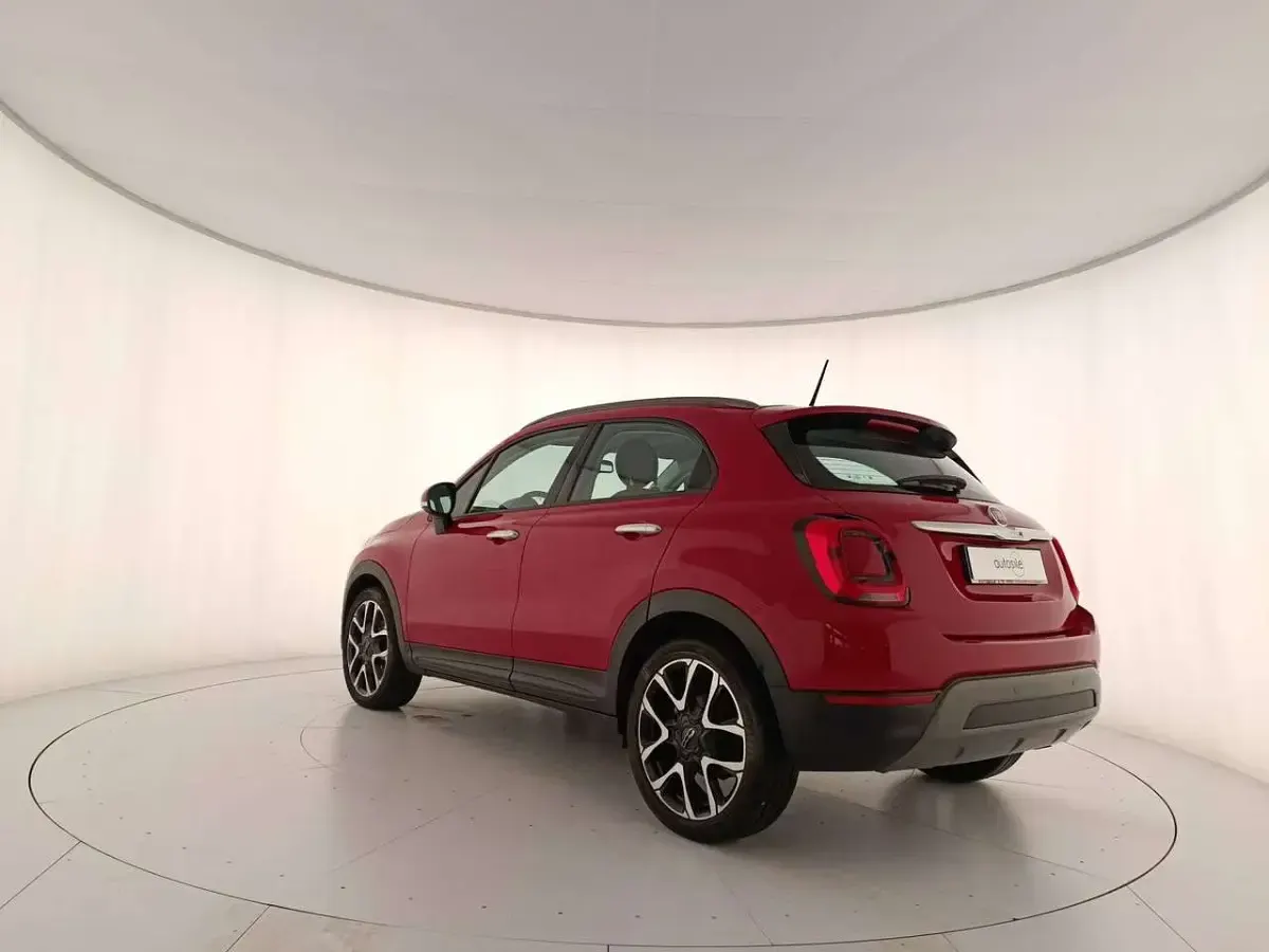 Usata Fiat 500X Cross 150 CV (110 kW) 2021 Rosso cupido pastello SUV