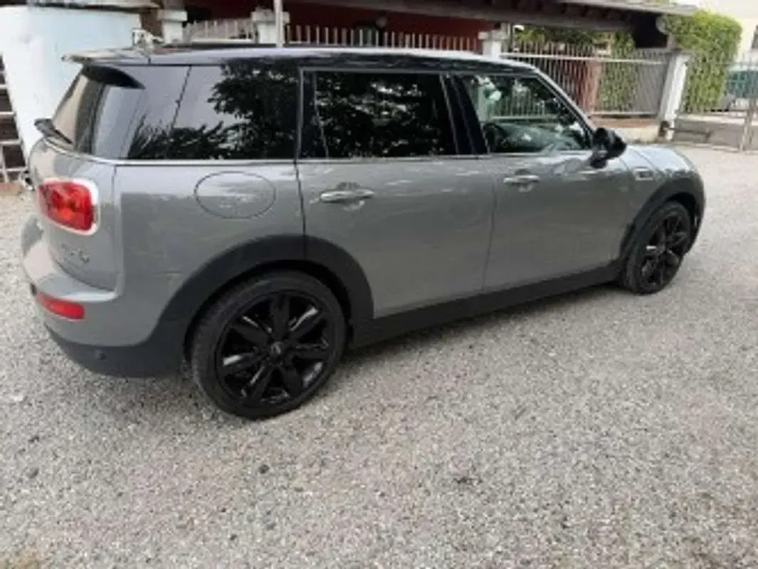 Usata Mini Cooper D Clubman 150 CV (110 kW) 2017 Grigio Station wagon