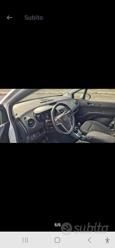 Bianco Usata 2011 Opel Meriva Monovolume | 5500 € (Buon prezzo) - Immagine 1/4