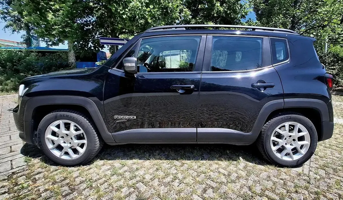 Usata Jeep Renegade Limited 130 CV (95 kW) 2021 Nero SUV