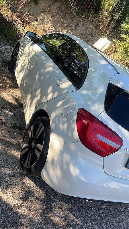 Usata Mercedes A180 109 CV (80 kW) 2015 Berlina