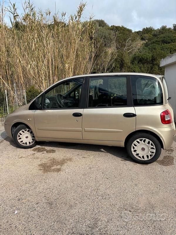 Usata Fiat Multipla 120 CV (88 kW) 2010 Monovolume