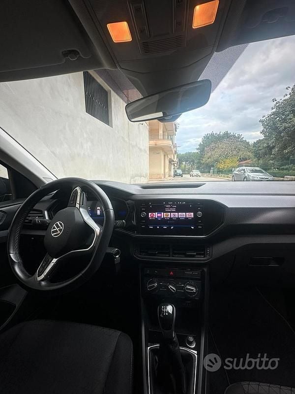 Usata VW T-Cross 95 CV (69 kW) 2023 Grigio SUV